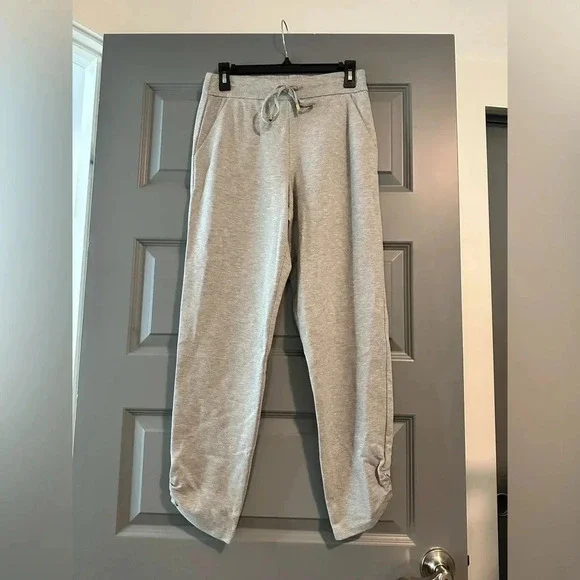 Trina Turk Aja Pant Gray NWT size XS - Picture 2 of 5
